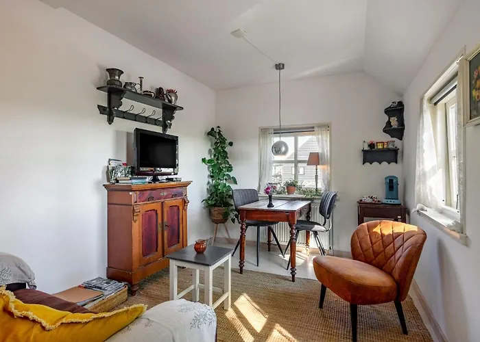 Tuinzicht By Interhome * Zuid-Beijerland